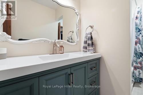 58 Kemp Crescent, Stratford, ON - Indoor Photo Showing Bathroom