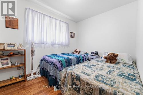 58 Kemp Crescent, Stratford, ON - Indoor Photo Showing Bedroom