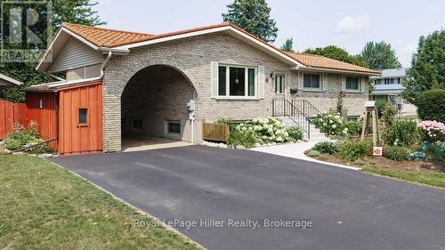58 Kemp Crescent, Stratford, ON - Outdoor