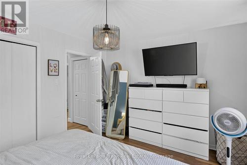 2615 Foxmeadow Road, Peterborough (Ashburnham Ward 4), ON - Indoor Photo Showing Bedroom