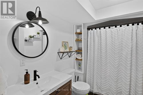 2615 Foxmeadow Road, Peterborough (Ashburnham Ward 4), ON - Indoor Photo Showing Bathroom