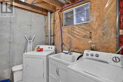 2615 Foxmeadow Road, Peterborough (Ashburnham Ward 4), ON - Indoor Photo Showing Laundry Room