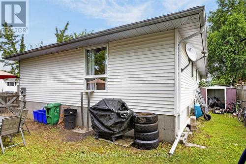 2615 Foxmeadow Road, Peterborough (Ashburnham Ward 4), ON - Outdoor With Exterior