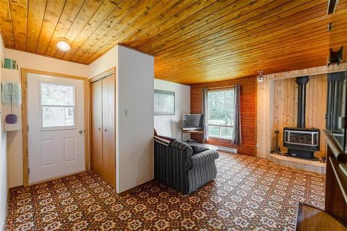 49 Johnnys Drive, Alexander, MB - Indoor With Fireplace