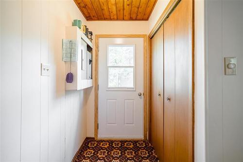 49 Johnnys Drive, Alexander, MB - Indoor Photo Showing Other Room