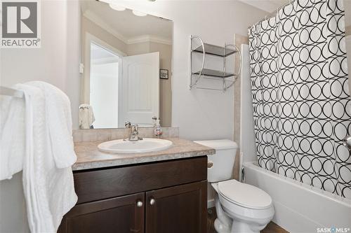 317 315 Hampton Circle, Saskatoon, SK - Indoor Photo Showing Bathroom