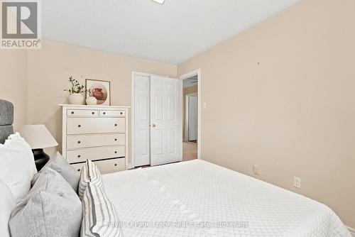 47 South Beech Street, Uxbridge, ON - Indoor Photo Showing Bedroom