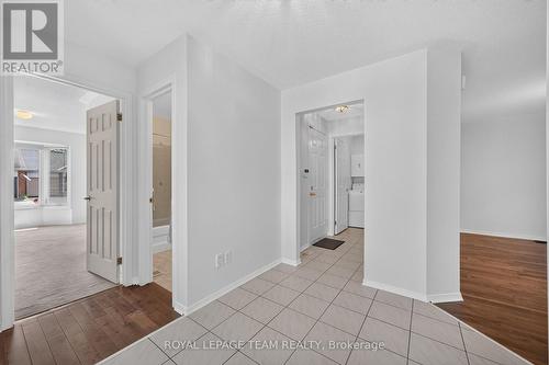 35 Billingham Crescent, Ottawa, ON - Indoor Photo Showing Other Room