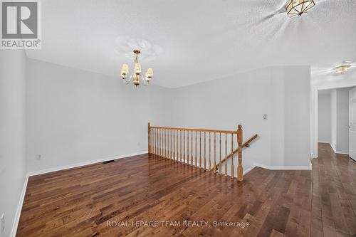 35 Billingham Crescent, Ottawa, ON - Indoor Photo Showing Other Room
