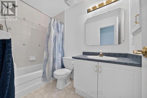 35 Billingham Crescent, Ottawa, ON - Indoor Photo Showing Bathroom