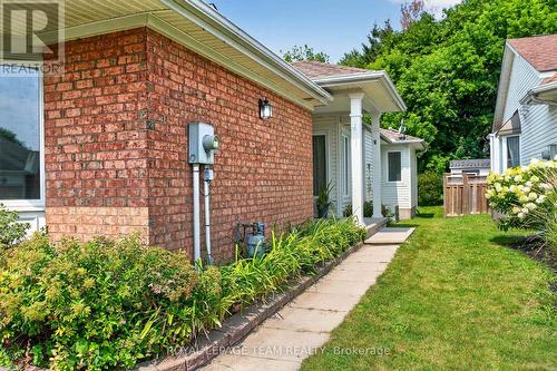 35 Billingham Crescent, Ottawa, ON - Outdoor With Exterior