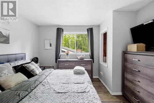 63 Heyden Lake Rd, Aweres, ON - Indoor Photo Showing Bedroom