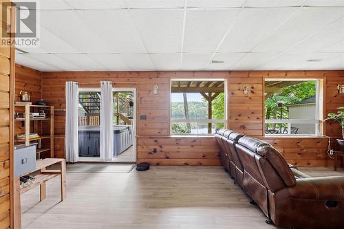 63 Heyden Lake Rd, Aweres, ON - Indoor