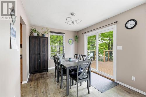 63 Heyden Lake Rd, Aweres, ON - Indoor Photo Showing Dining Room