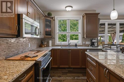 92 Windermere Boulevard, Loyalist (Bath), ON - Indoor Photo Showing Kitchen