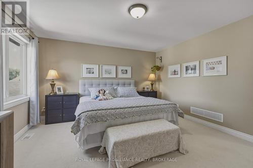 92 Windermere Boulevard, Loyalist (Bath), ON - Indoor Photo Showing Bedroom