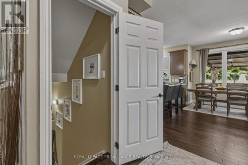92 Windermere Boulevard, Loyalist (Bath), ON - Indoor Photo Showing Other Room