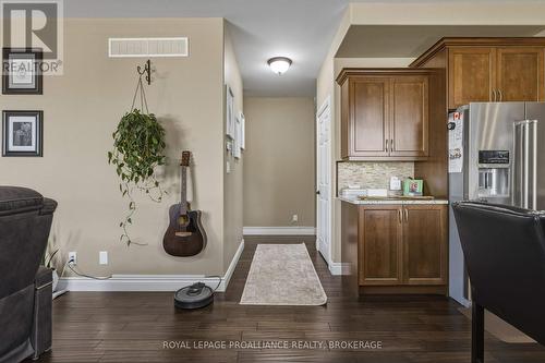 92 Windermere Boulevard, Loyalist (Bath), ON - Indoor Photo Showing Kitchen