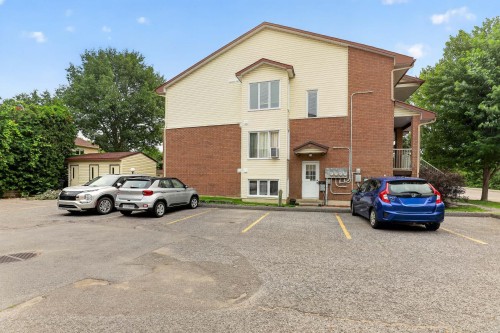 Parking - 3-70 Boul. Louise-Campagna, Gatineau (Hull), QC - Outdoor