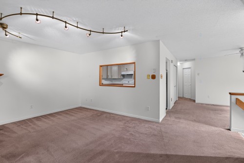 Living Room - 3-70 Boul. Louise-Campagna, Gatineau (Hull), QC - Indoor Photo Showing Other Room