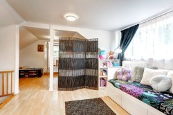 Mezzanine - 