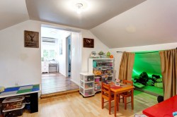 Mezzanine - 
