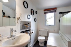 Powder room - 