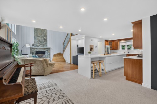 Overall view - 124 Rue Monseigneur-Vel, Magog, QC - Indoor With Fireplace