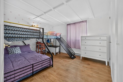 Bedroom - 124 Rue Monseigneur-Vel, Magog, QC - Indoor Photo Showing Bedroom