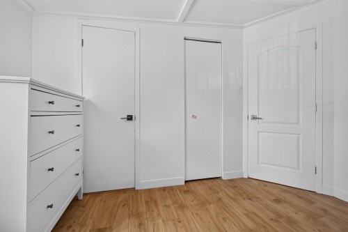 Bedroom - 124 Rue Monseigneur-Vel, Magog, QC - Indoor Photo Showing Other Room