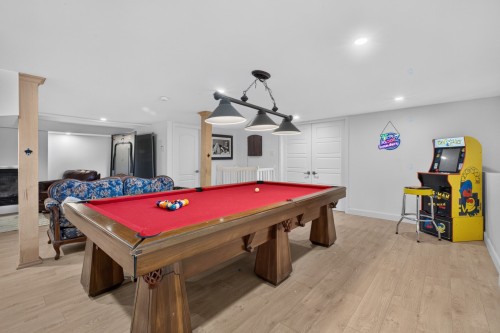 Family Room - 124 Rue Monseigneur-Vel, Magog, QC - Indoor Photo Showing Other Room