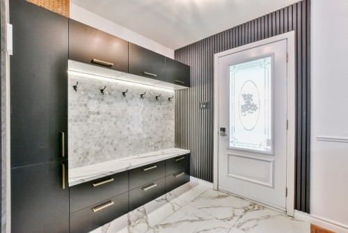 Mud Room - 713 Rue Boivin, Sainte-Sophie, QC - Indoor Photo Showing Other Room