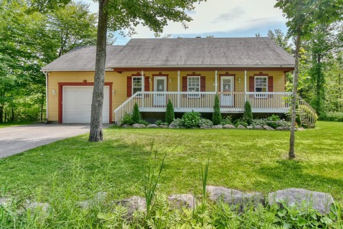 Front of Structure - 713 Rue Boivin, Sainte-Sophie, QC - Outdoor With Deck Patio Veranda