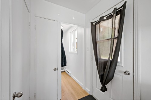 Dwelling - 215  - 217 Ch. Paquette, Mont-Tremblant, QC - Indoor Photo Showing Other Room