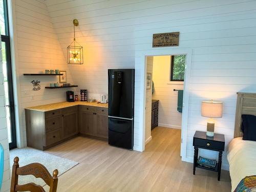 191 Father Moss Road, Sioux Narrows, ON - Indoor Photo Showing Bedroom
