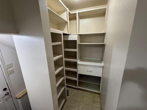 94 Empress Ave. S., Thunder Bay, ON - Indoor With Storage