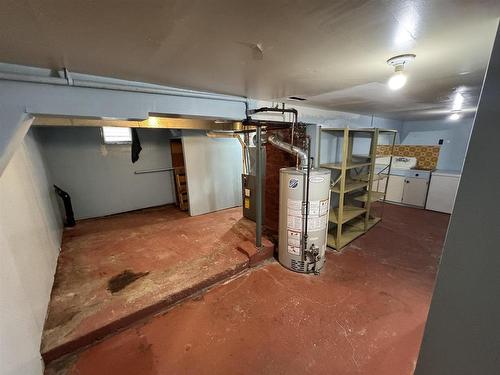 94 Empress Ave. S., Thunder Bay, ON - Indoor