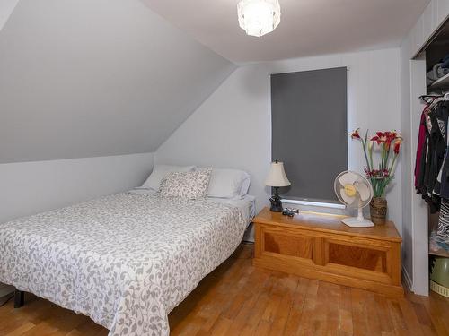 34 Knight Street, Thunder Bay, ON - Indoor Photo Showing Bedroom