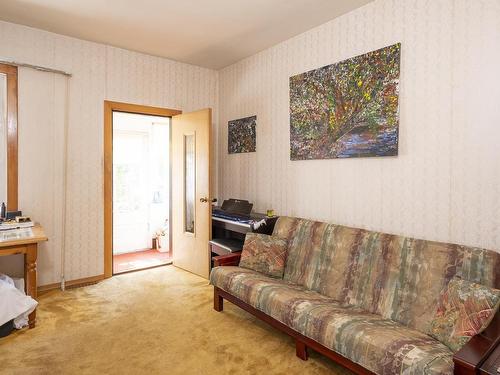 520 Mcpherson Street, Thunder Bay, ON - Indoor Photo Showing Living Room
