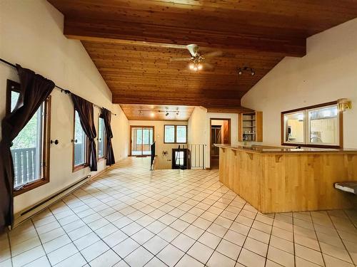 239 Memorial Avenue, Dryden, ON - Indoor Photo Showing Other Room