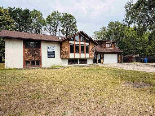 239 Memorial Avenue, Dryden, ON - Outdoor
