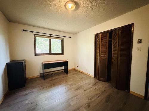239 Memorial Avenue, Dryden, ON - Indoor Photo Showing Other Room