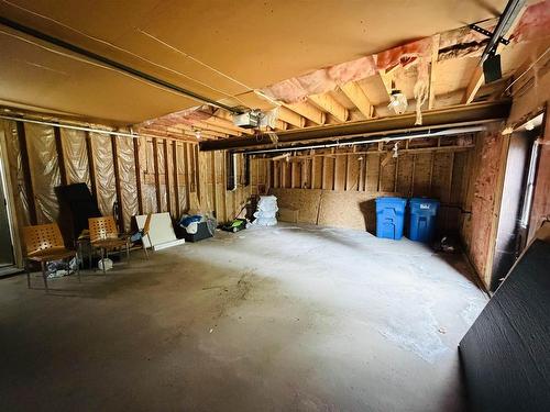 239 Memorial Avenue, Dryden, ON - Indoor