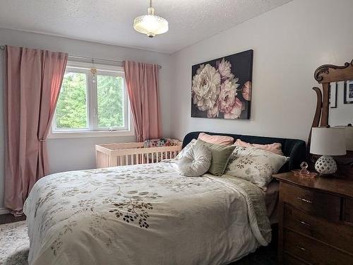 9 Willow Court, Dryden, ON - Indoor Photo Showing Bedroom