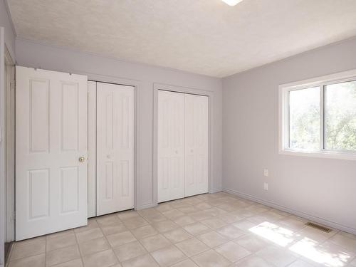 1439 Louis Street, Thunder Bay, ON - Indoor Photo Showing Other Room