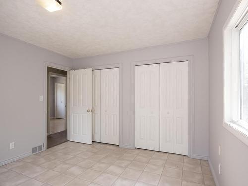 1439 Louis Street, Thunder Bay, ON - Indoor Photo Showing Other Room