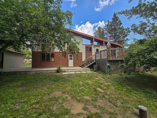 1439 Louis Street, Thunder Bay, ON - Outdoor