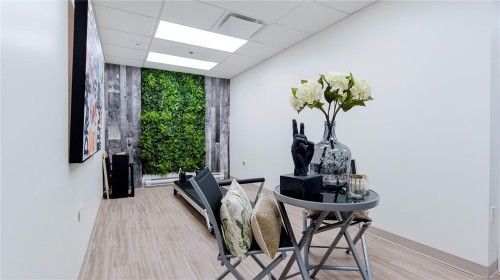 #3-601 Boleskine Rd, Saanich, BC 
