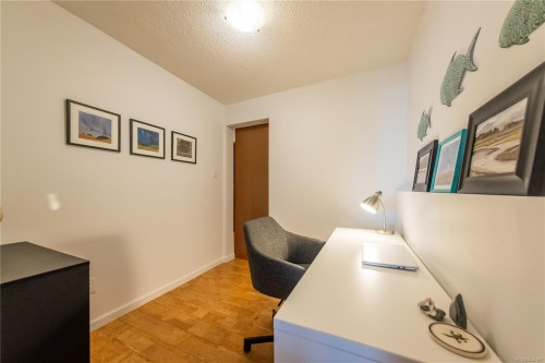 #112-2562 Departure Bay Rd, Nanaimo, BC - Indoor