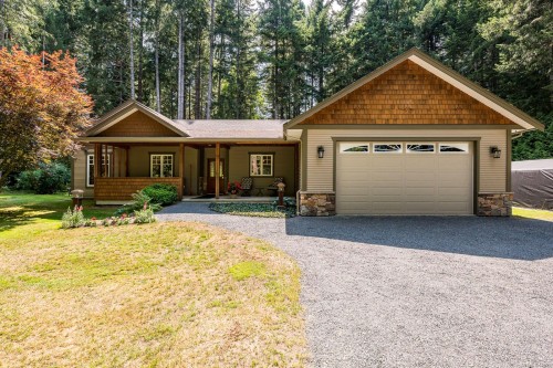 307 Bates Dr, Fanny Bay, BC 